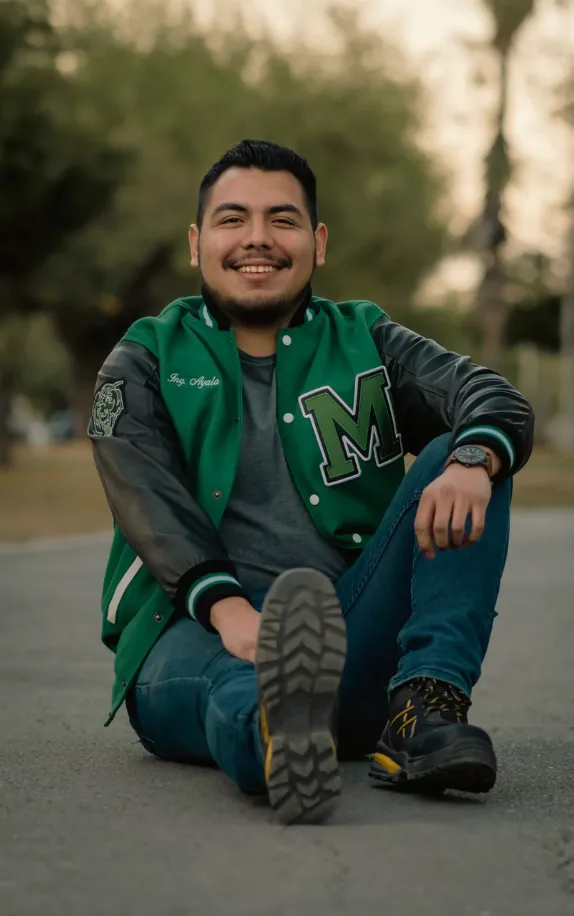 Chamarras Universitarias y Empresariales Personalizadas de Piel - Facultad de Ingenieria Mecanica y Electrica (FIME) de la UANL - Chamarras Identi